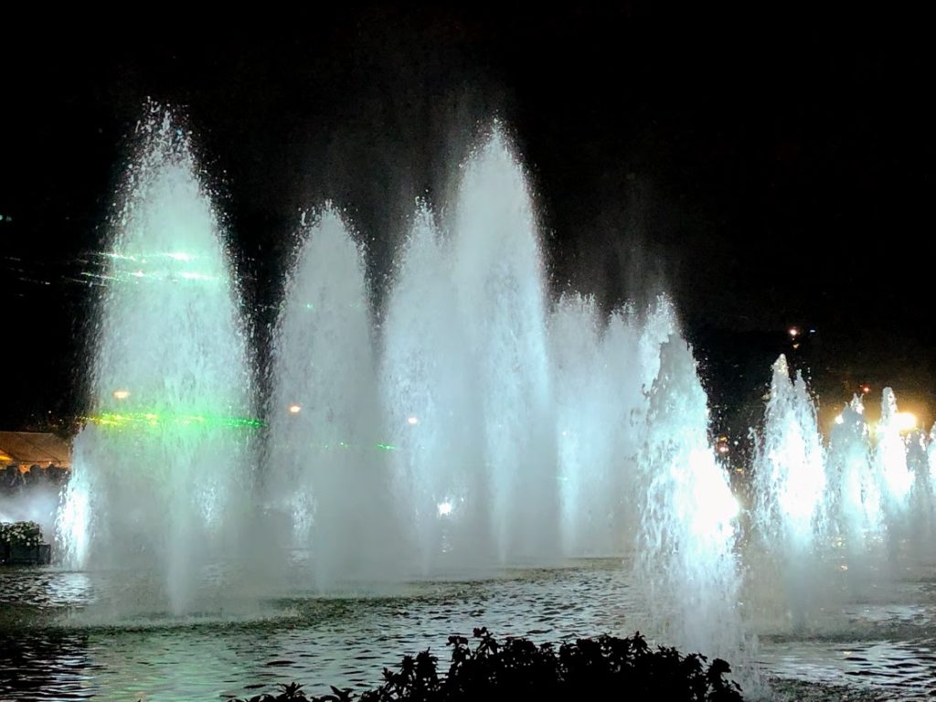 上野公園噴水広場のライトアップ