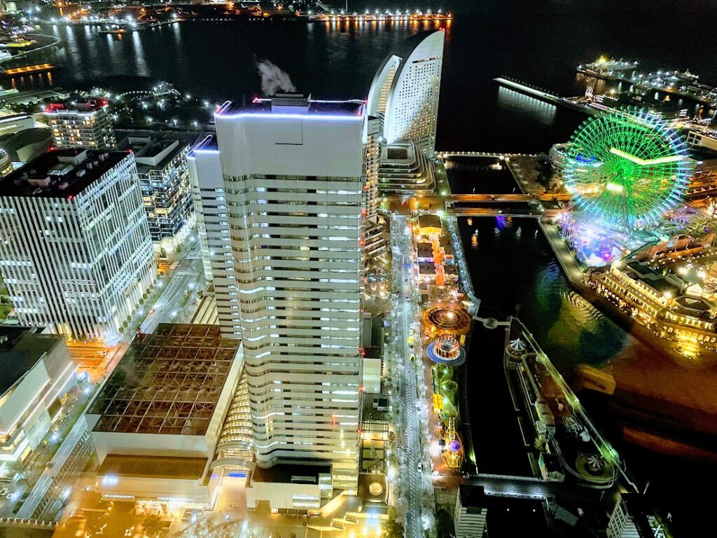横浜ロイヤルパークホテルの夜景